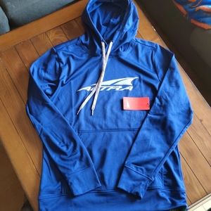 Men's NWT Altra running sweater